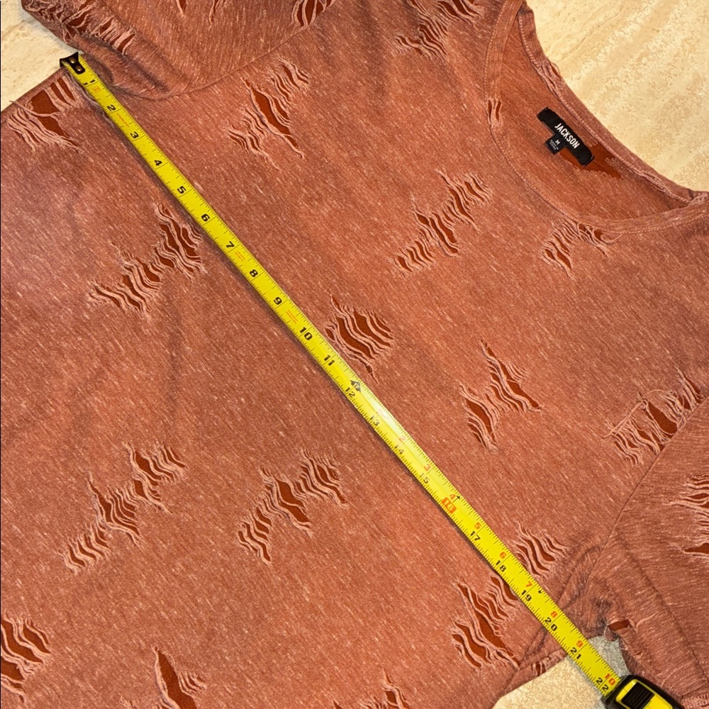 JACKSON T-Shirt, Distressed, short sleeve, shirt tail hem, rusty orange. M - Picture 10 of 13